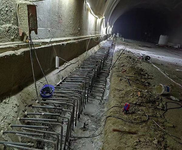 河池隧道工程植筋加固